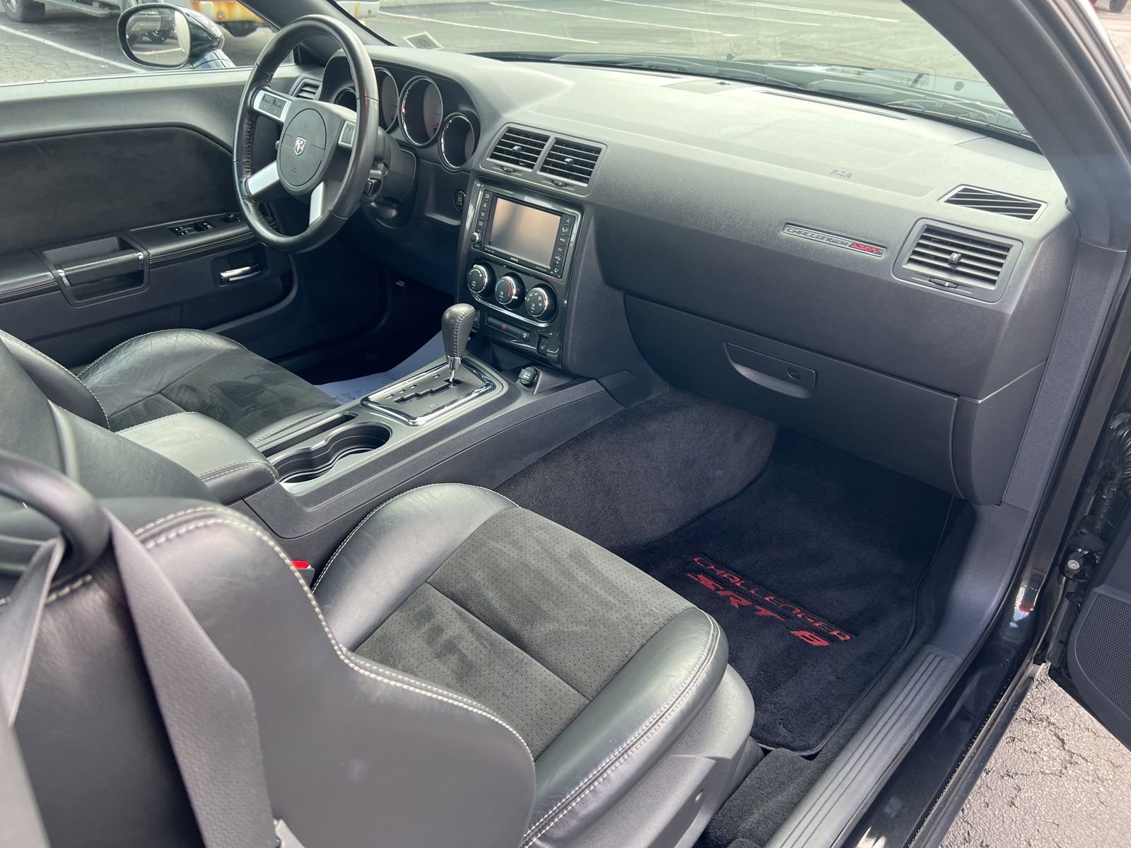 Used 2009 Dodge Challenger SRT8 w/ SRT Option Group II image 20