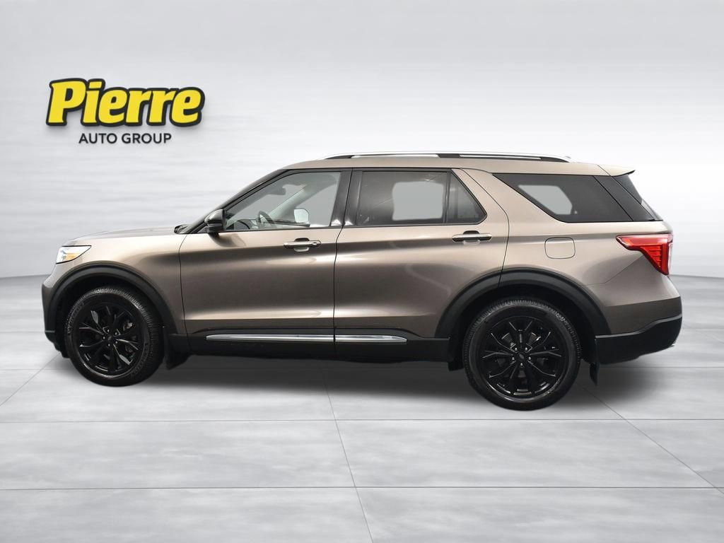 Certified 2021 Ford Explorer Limited w/ Equipment Group 301A image 2