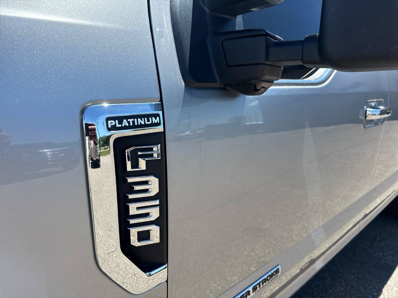 Used 2020 Ford F350 Platinum w/ FX4 Off-Road Package AWD/4WD image 9