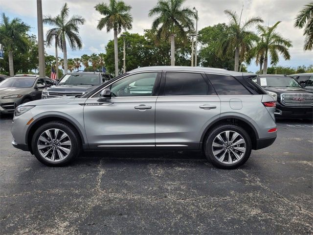 Used 2022 Lincoln Corsair Reserve w/ Elements Package image 6