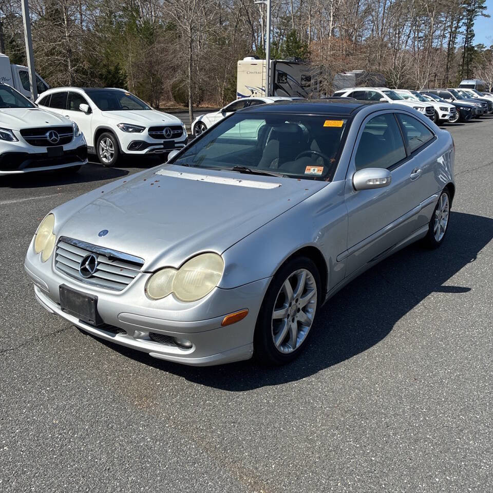Used 2002 Mercedes-Benz C 230 Coupe image 2