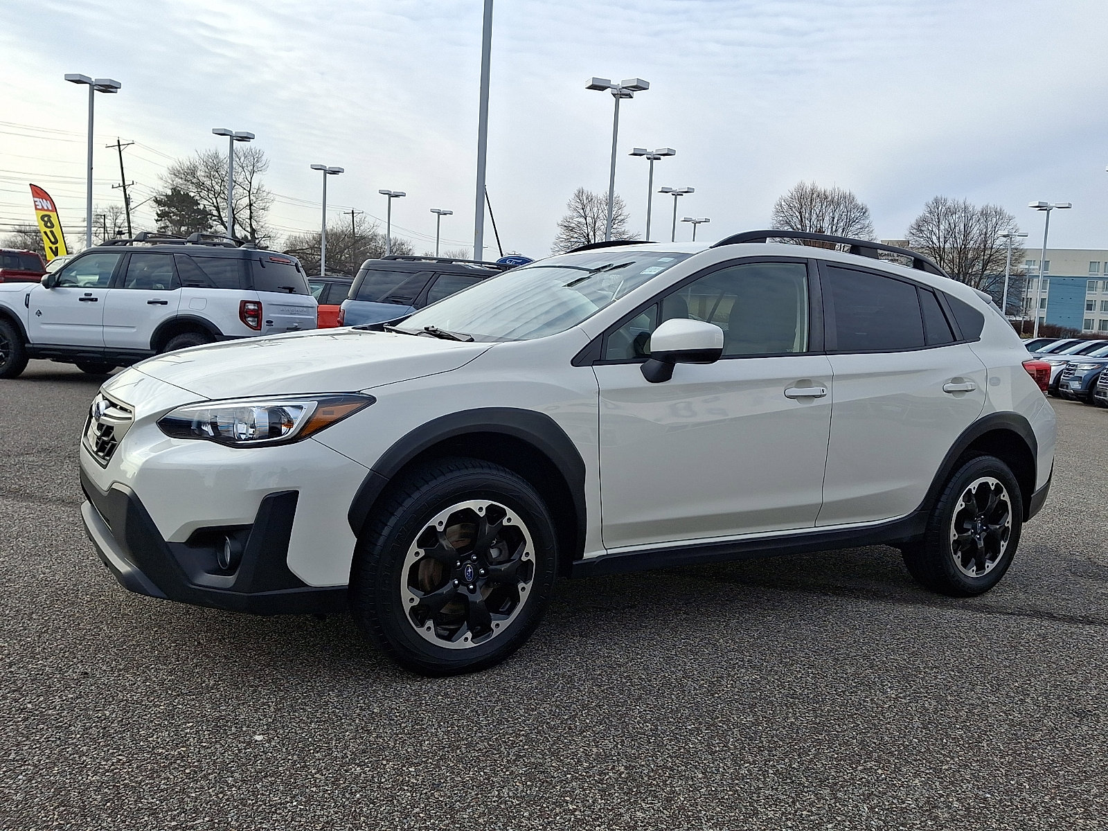Used 2023 Subaru Crosstrek 2.0i Premium image 5