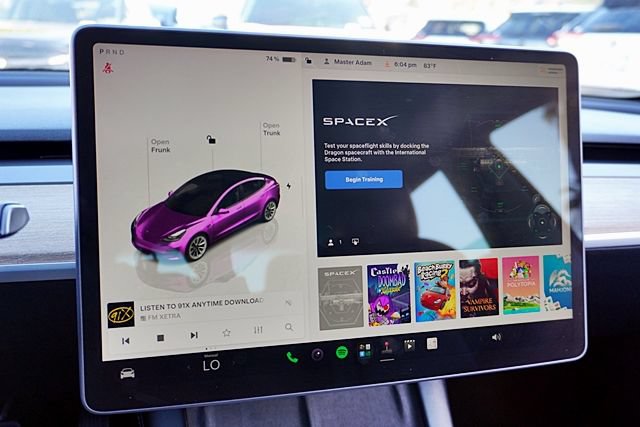 Used 2022 Tesla Model 3 Long Range AWD/4WD image 29