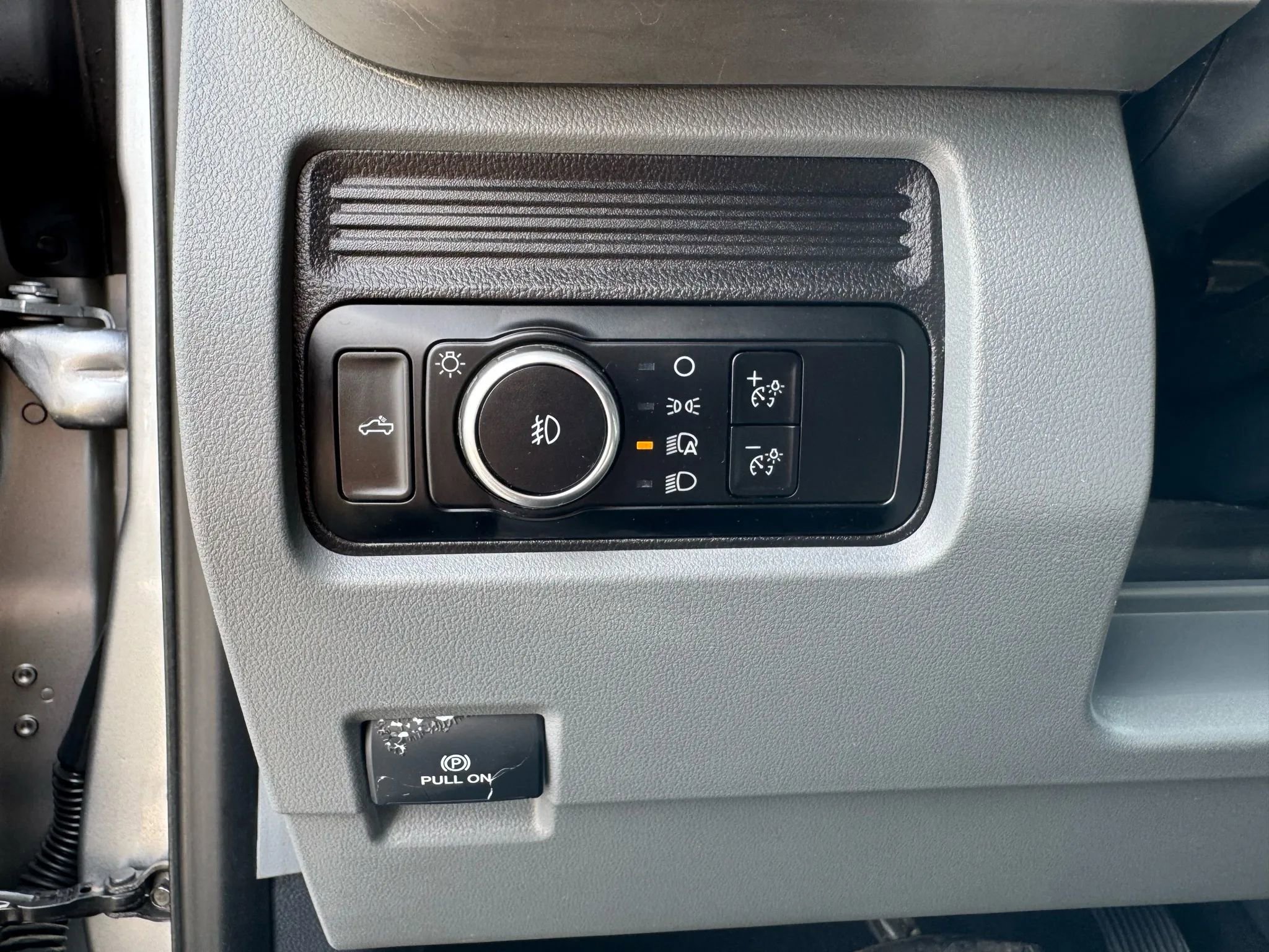 Used 2024 Ford F250 XLT image 31