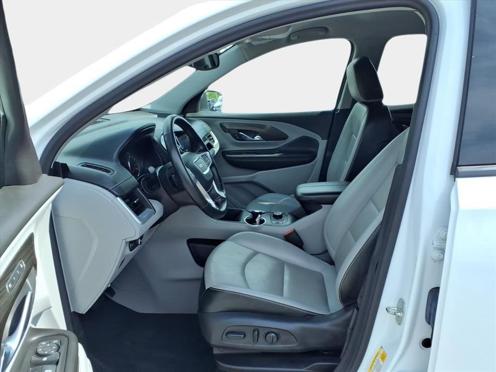 Used 2024 GMC Terrain SLT image 11