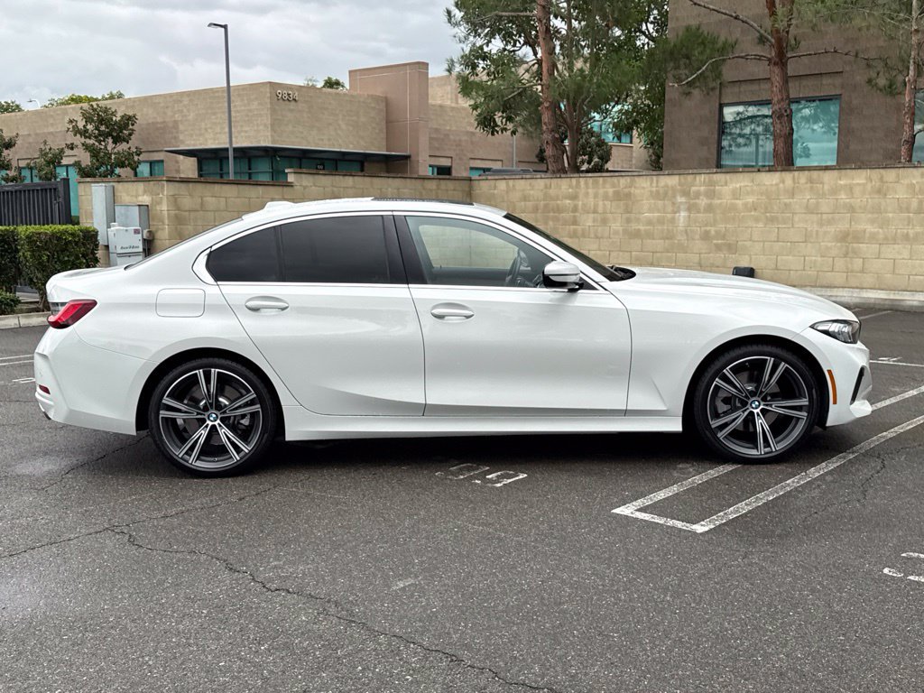 Used 2024 BMW 330i Sedan w/ Convenience Package RWD image 7