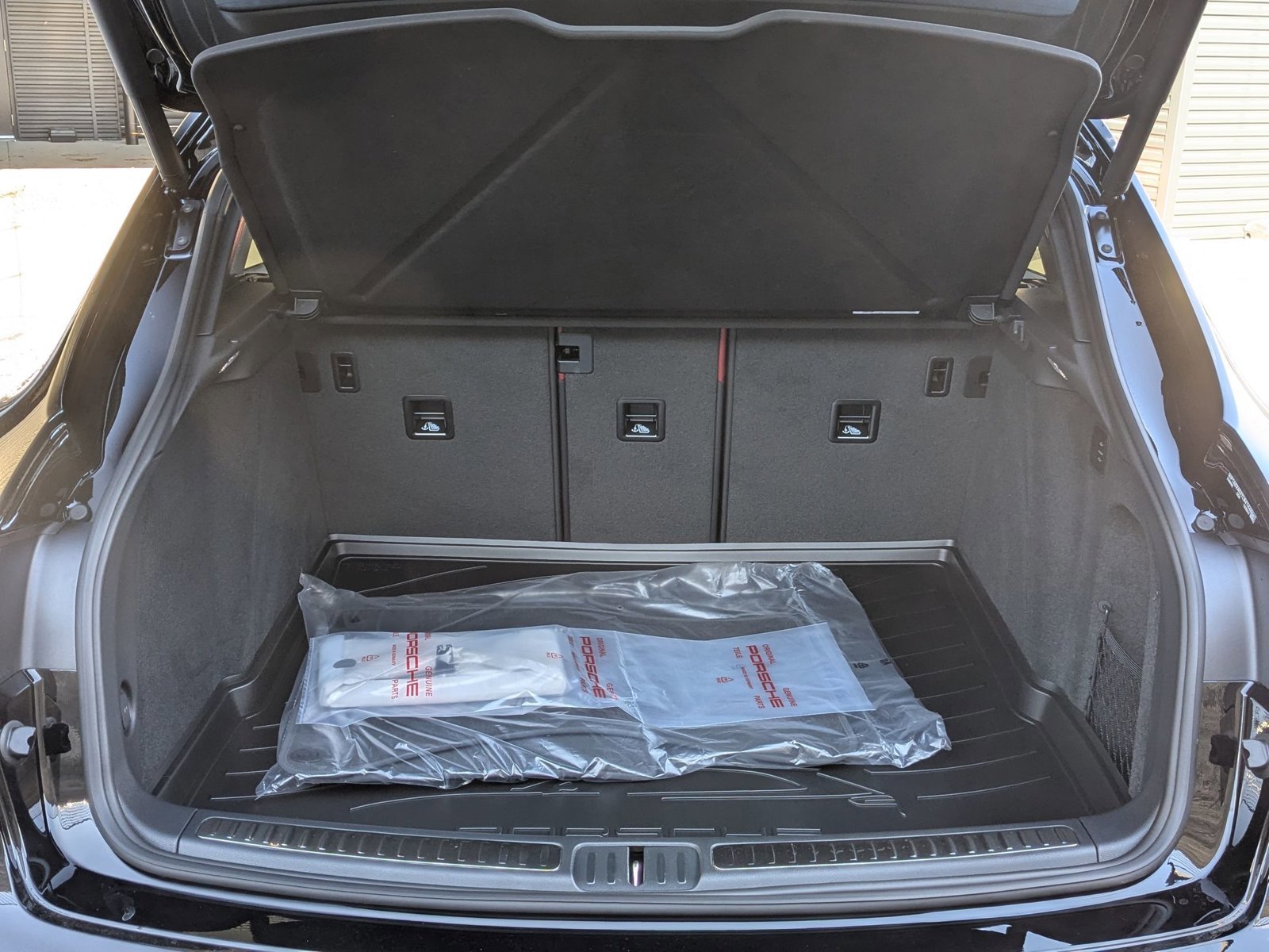 New 2026 Porsche Macan S image 24