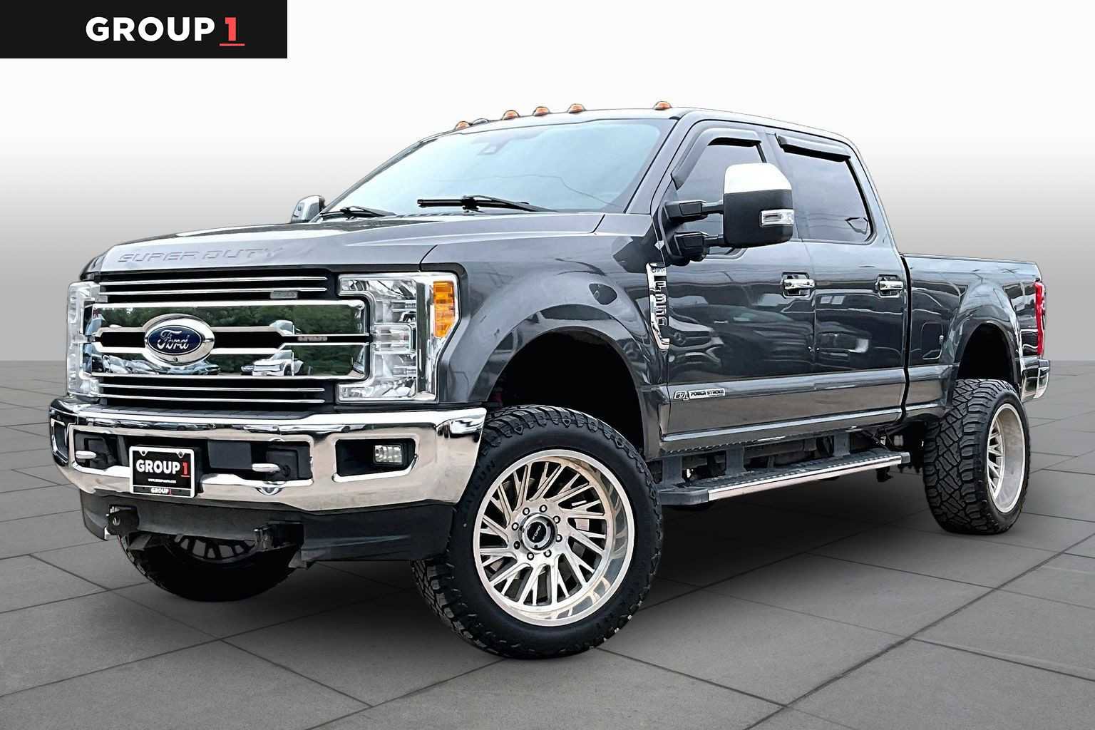 Used 2017 Ford F350 Lariat w/ Lariat Ultimate Package AWD/4WD image 1