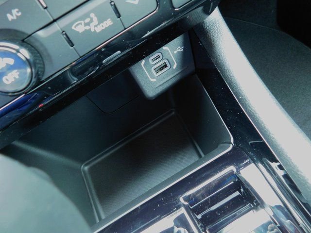 New 2026 Jeep Compass Limited image 30