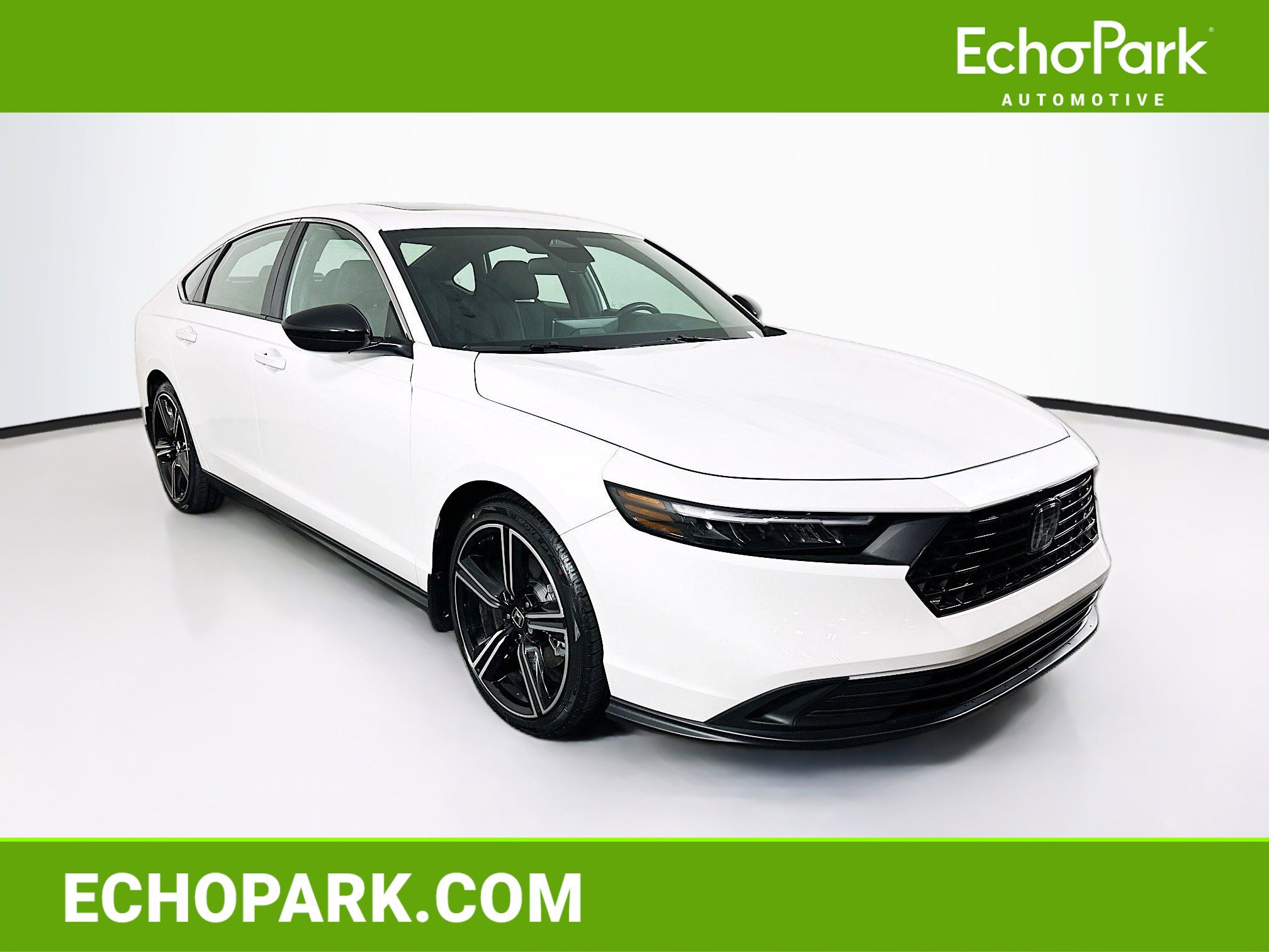 Used 2025 Honda Accord Sport image 1