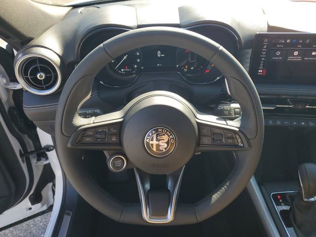 New 2025 Alfa Romeo Tonale Veloce w/ Premium Package image 23