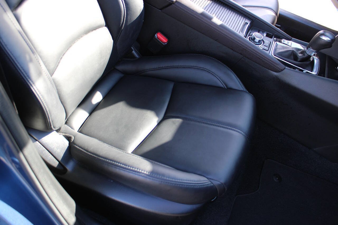 Used 2017 MAZDA MAZDA3 Touring FWD image 43