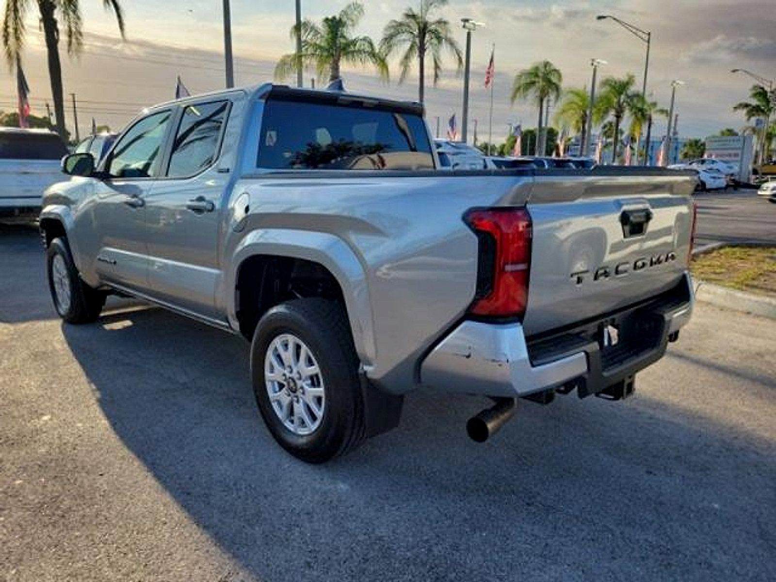 Used 2024 Toyota Tacoma SR5 RWD image 5