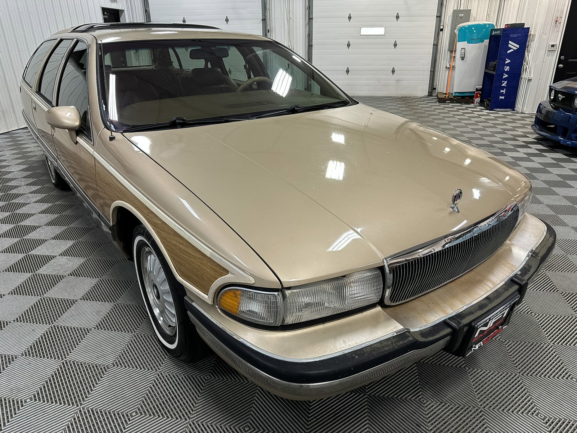 Used 1993 Buick Roadmaster Estate image 5