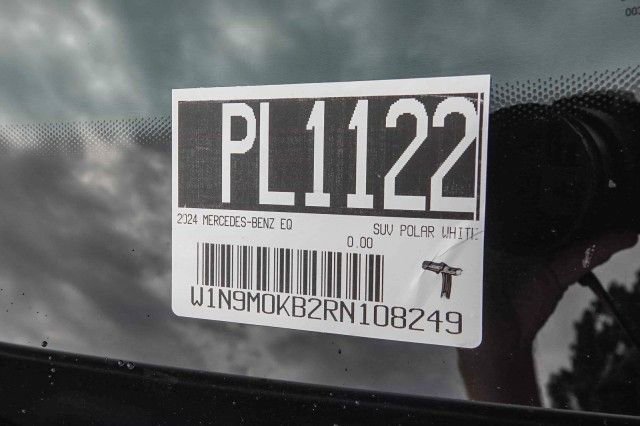 Used 2024 Mercedes-Benz EQB 300 4MATIC image 28
