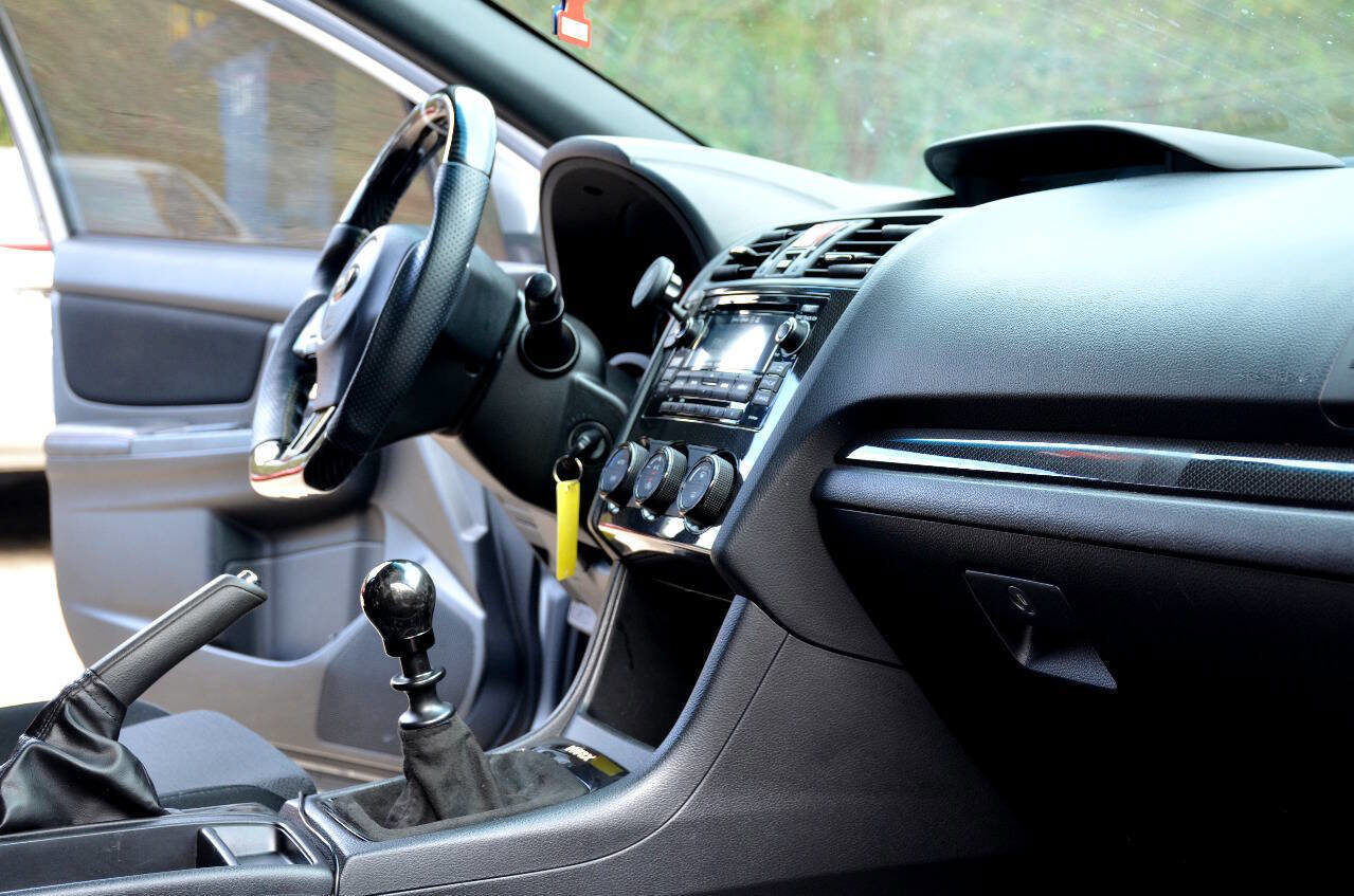 Used 2015 Subaru WRX image 15