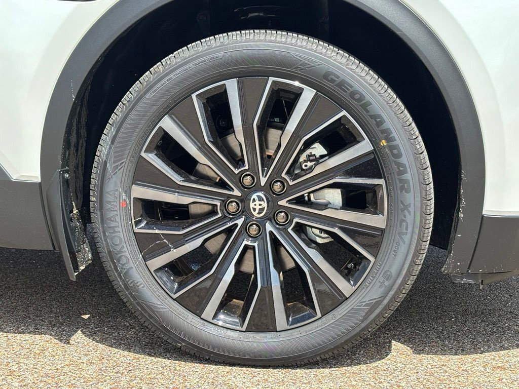 New 2026 Toyota C-HR AWD/4WD image 9