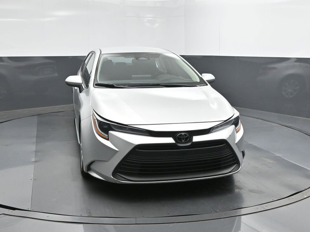 Used 2024 Toyota Corolla LE FWD image 17