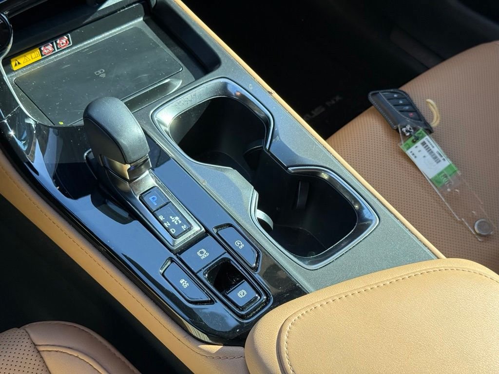 Certified 2025 Lexus NX 250 FWD w/ Accessory Package (Z2) image 35