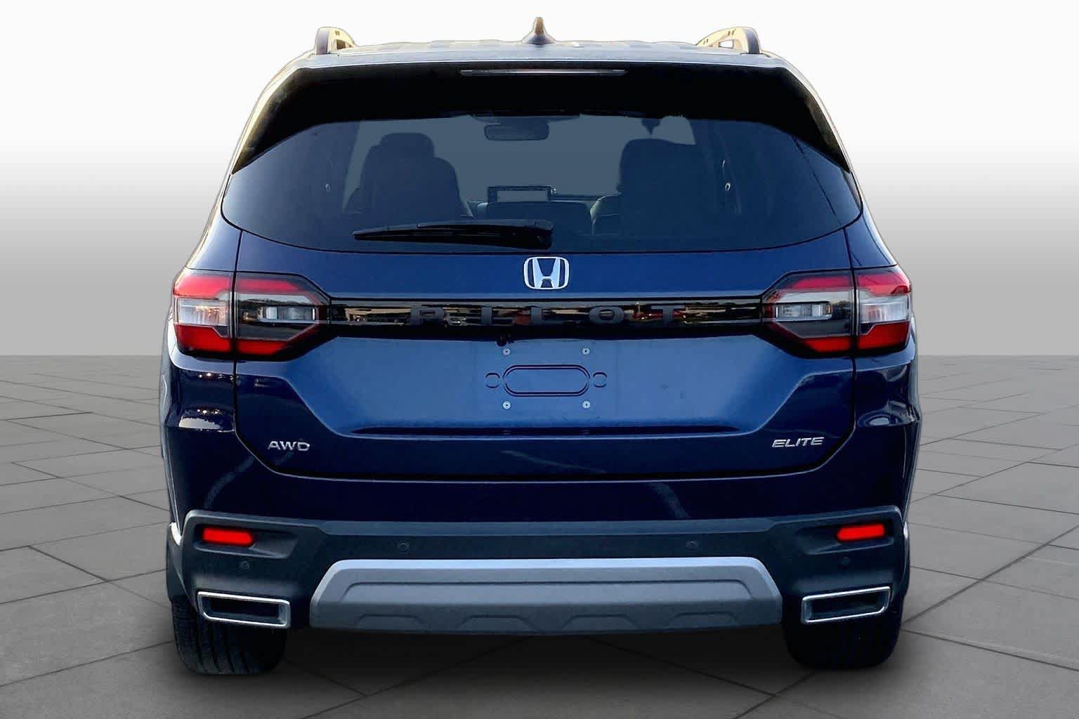 Used 2023 Honda Pilot Elite image 5