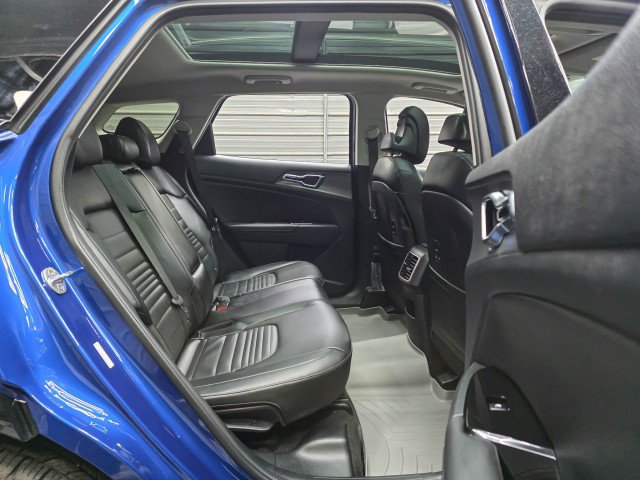 Used 2023 Kia Sportage SX AWD/4WD image 16