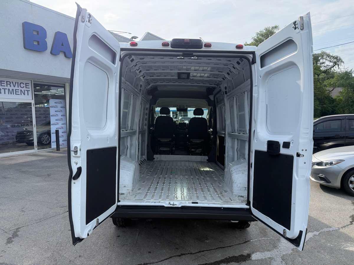 Used 2025 RAM ProMaster 2500 w/ Convenience Group FWD image 35