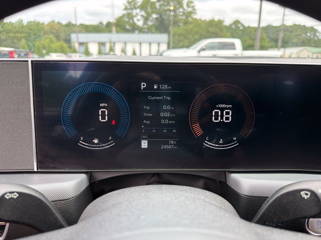 Certified 2025 Hyundai Sonata SEL FWD image 14