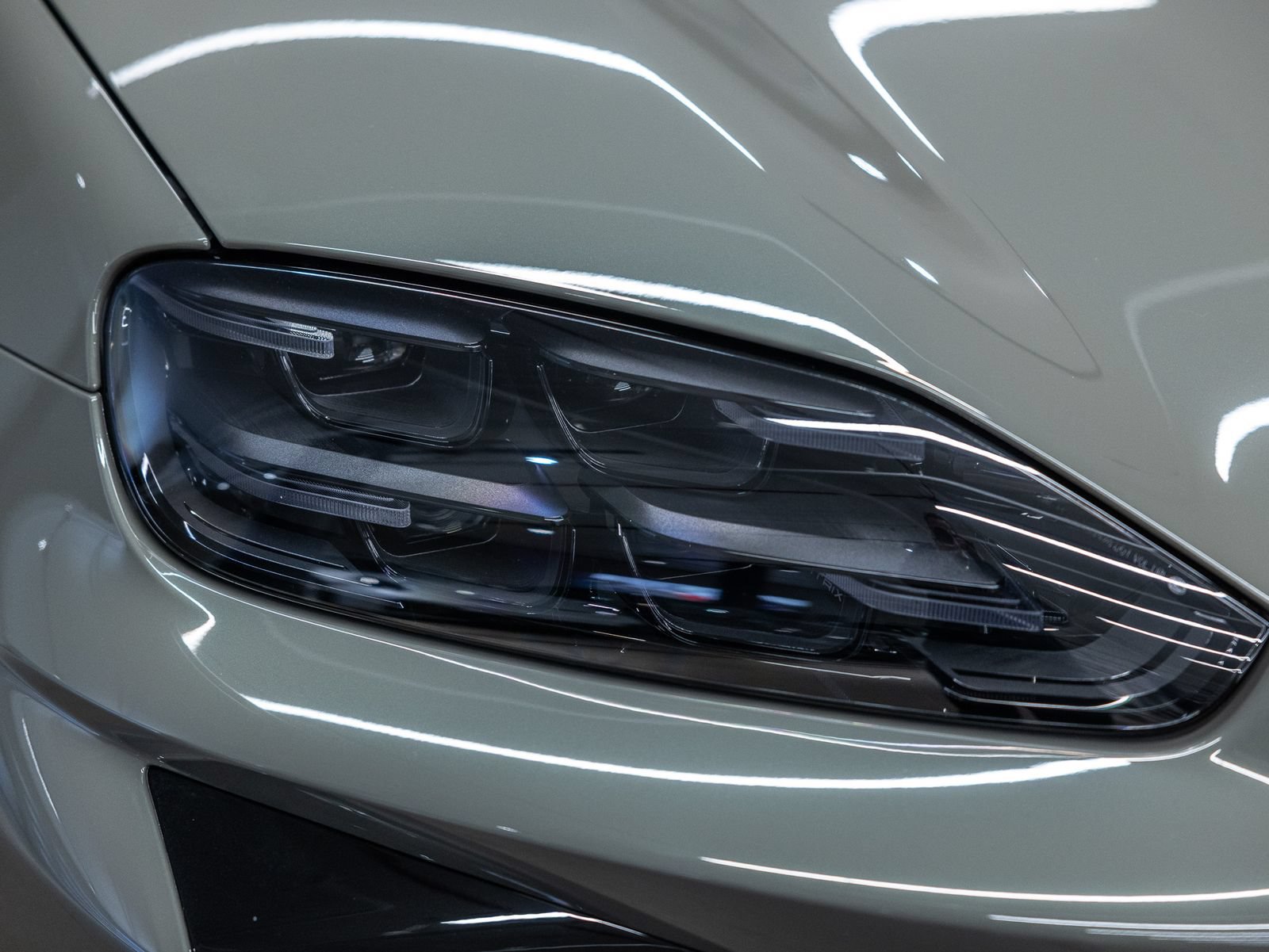 New 2026 Porsche Cayenne Turbo AWD/4WD image 13