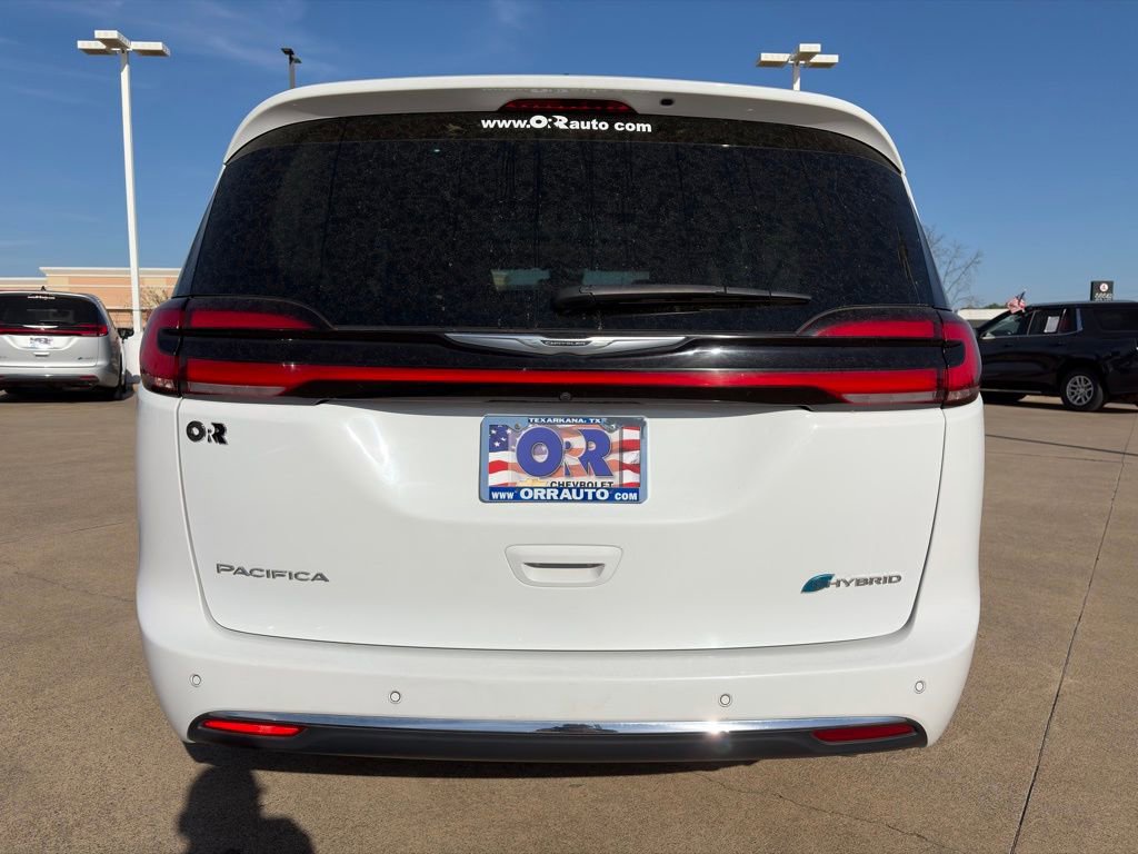 Used 2023 Chrysler Pacifica Limited FWD image 5