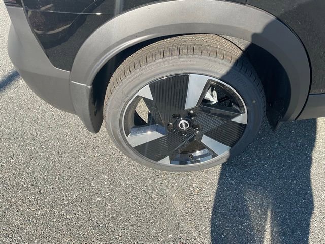 New 2026 Nissan Kicks SR w/ Cold Weather Package image 7