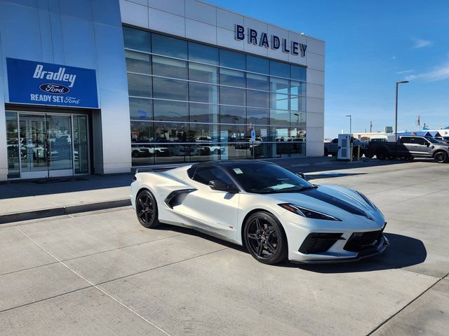 Used 2023 Chevrolet Corvette Stingray Preferred Cpe image 3