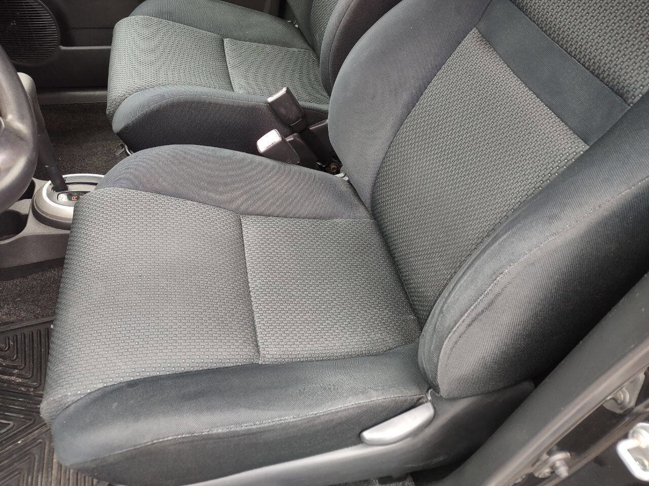 Used 2006 Scion xB FWD image 8