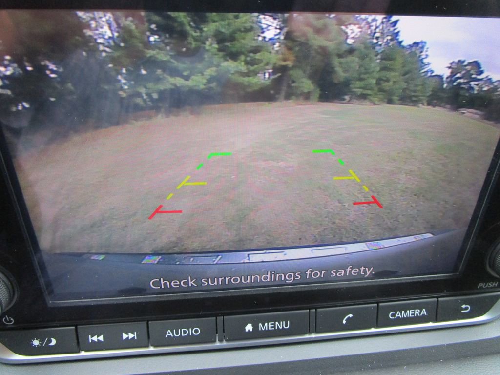 Used 2023 Nissan Rogue SV image 39