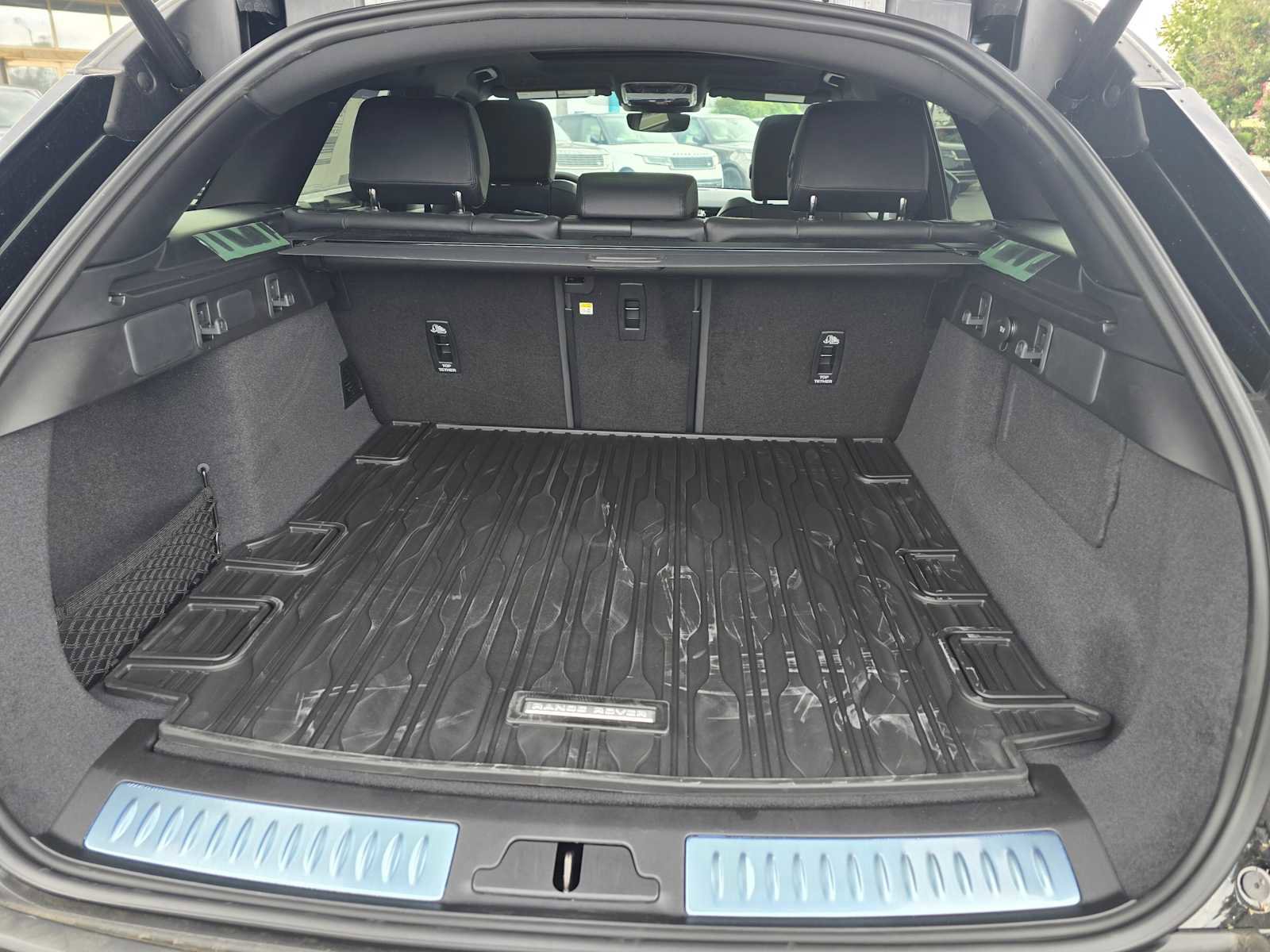 Used 2026 Land Rover Range Rover Velar S image 17
