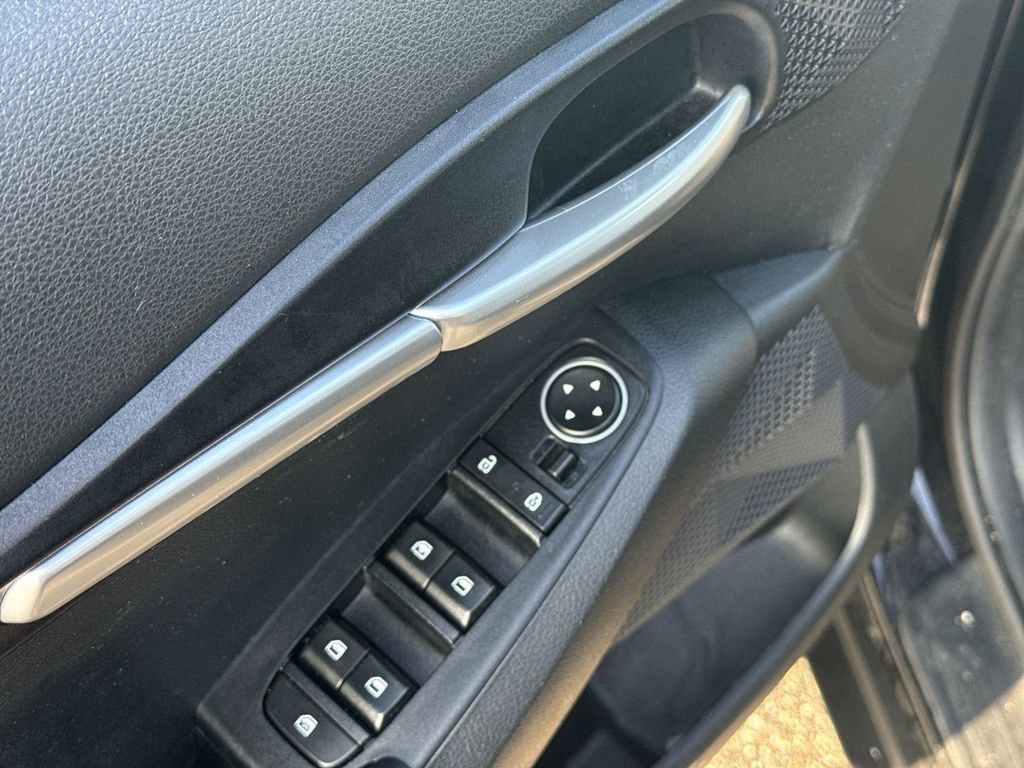 Used 2023 Kia Seltos LX image 15