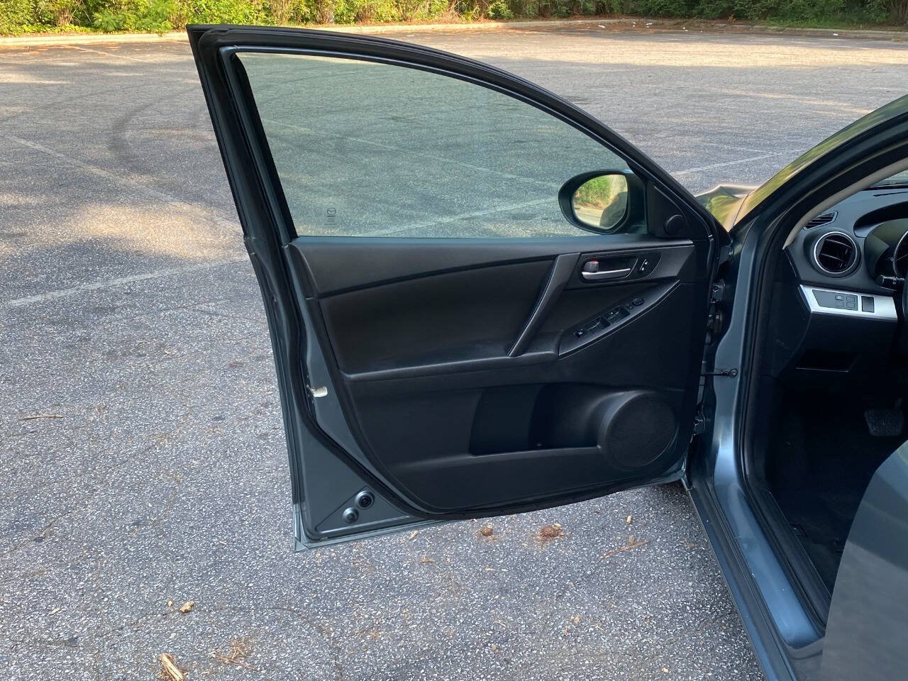 Used 2013 MAZDA MAZDA3 i Touring FWD image 14