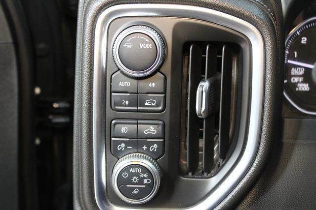 Used 2020 GMC Sierra 1500 SLT w/ SLT Convenience Package AWD/4WD image 18