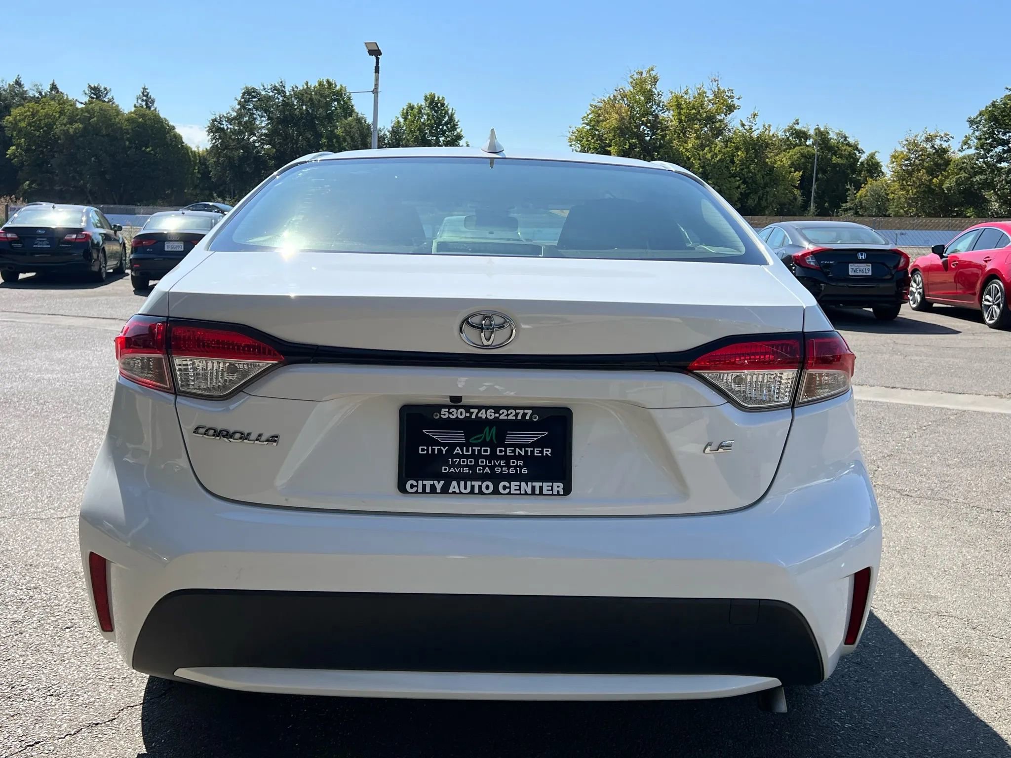 Used 2021 Toyota Corolla LE image 4
