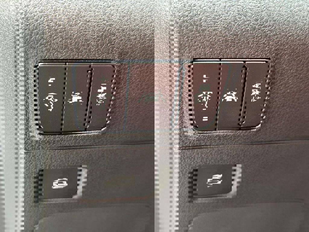 Certified 2024 Kia K5 GT-Line image 18