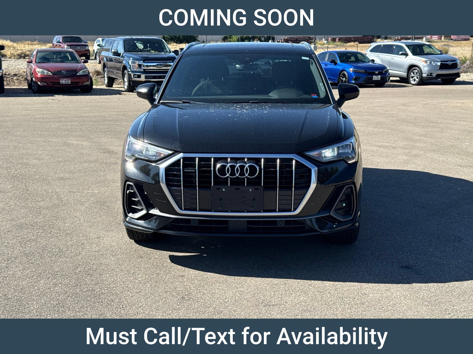 Used 2020 Audi Q3 2.0T Premium w/ Convenience Package AWD/4WD image 2