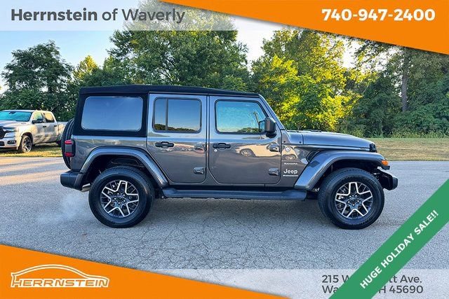 Used 2024 Jeep Wrangler Sahara image 30
