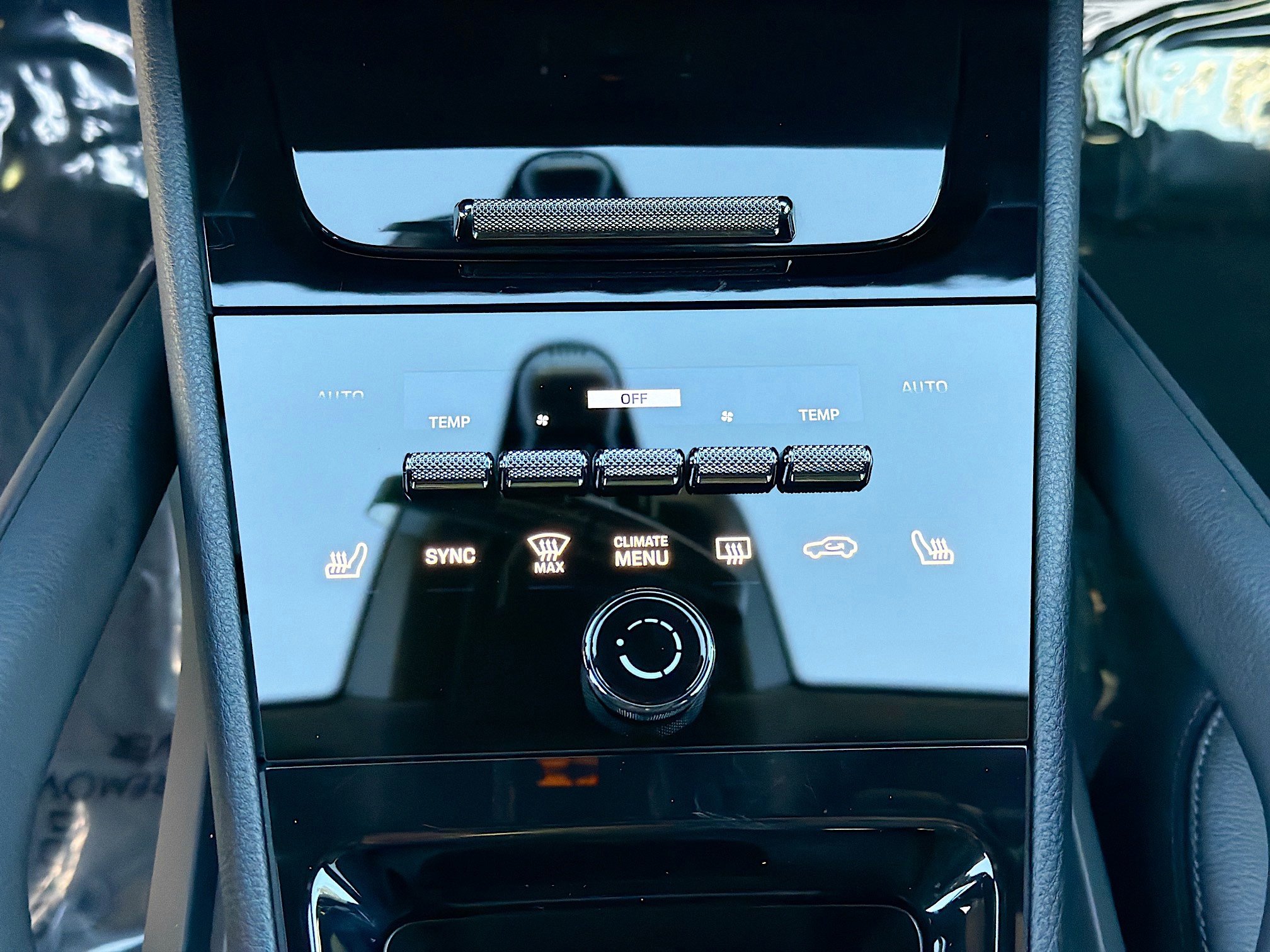 Used 2025 Porsche Cayenne image 61