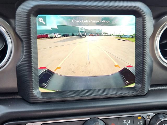 Used 2022 Jeep Gladiator Rubicon w/ Safety Group image 18