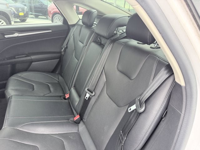 Used 2017 Ford Fusion Titanium AWD/4WD image 21