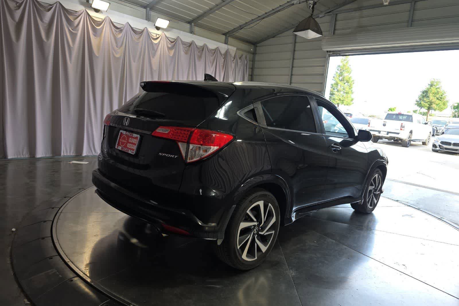 Used 2020 Honda HR-V Sport image 3