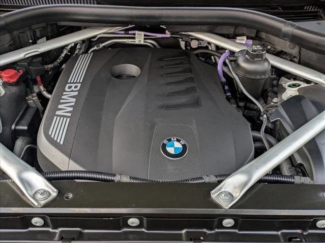 Used 2024 BMW X7 xDrive40i w/ M Sport Package AWD/4WD image 24