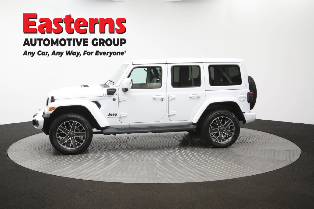 Used 2023 Jeep Wrangler Unlimited Sahara AWD/4WD image 62