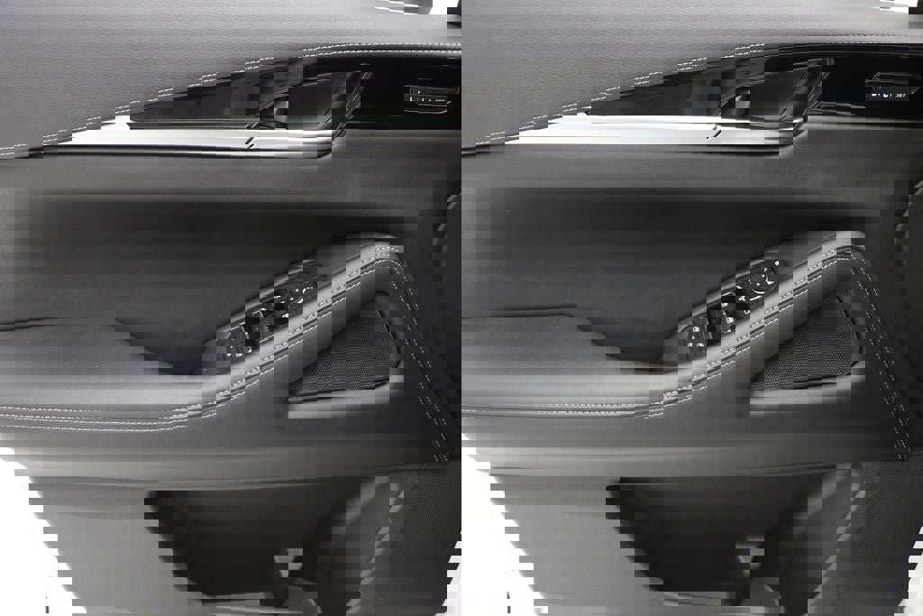 Used 2023 INFINITI QX60 Pure image 15