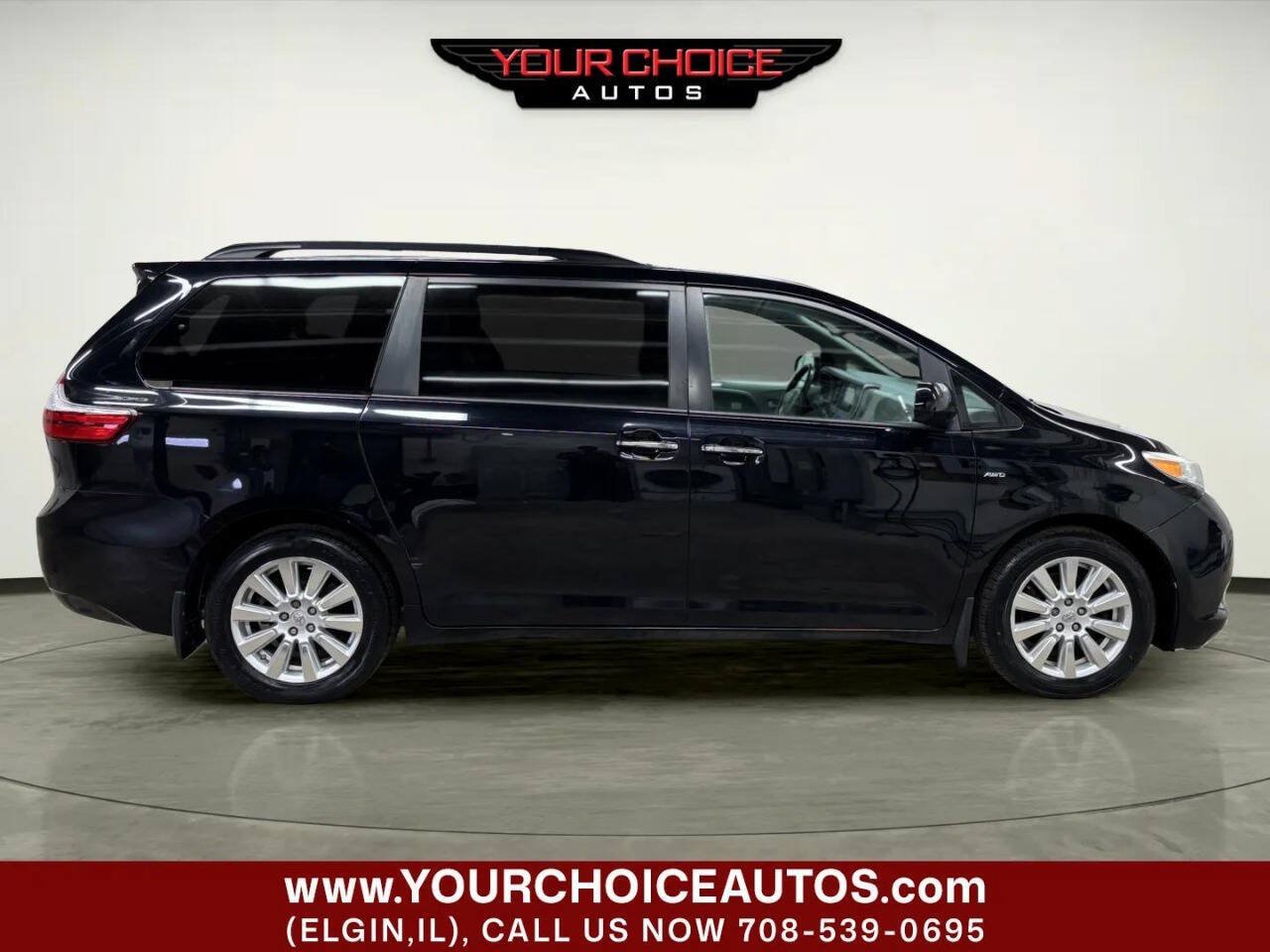 Used 2017 Toyota Sienna XLE Premium AWD/4WD image 9