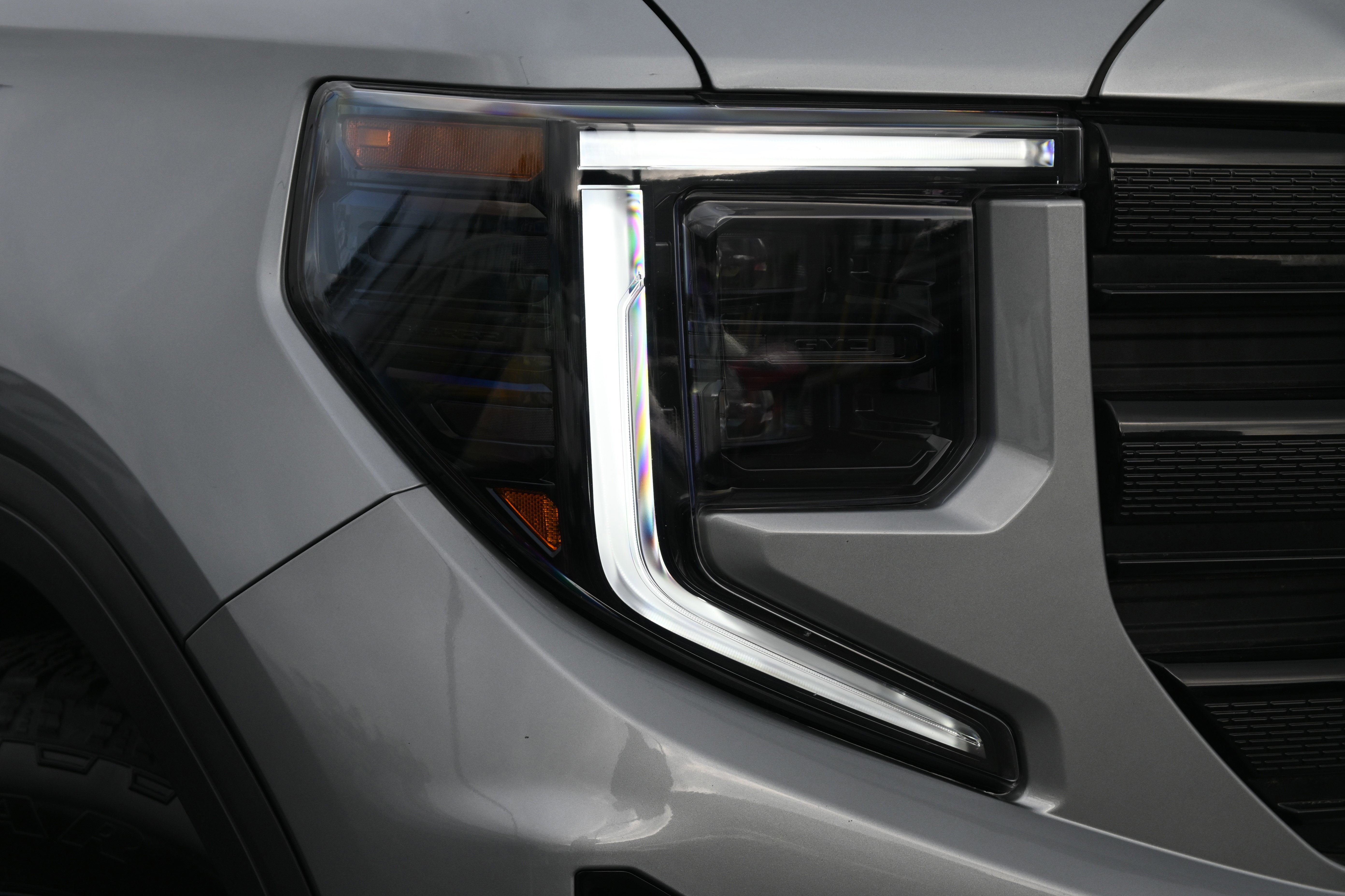 Used 2025 GMC Sierra 1500 Elevation image 12